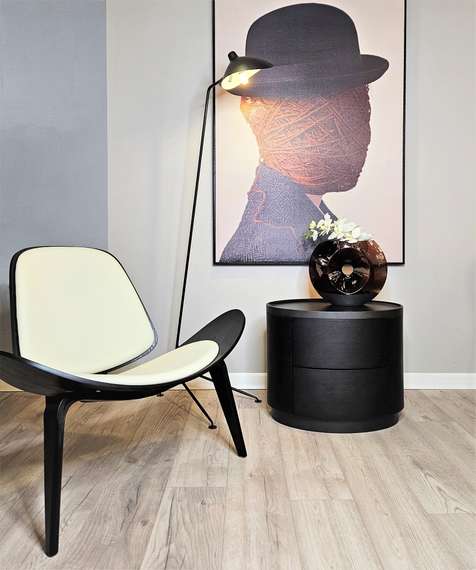 Прикроватная тумбочка Onda с двумя ящиками, черная