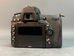 Nikon D750 43.360 кадров