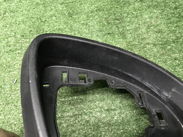 Накладка зеркала правая Porsche Cayenne 958 10-18