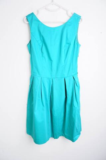 Платье Ostin приталенное, маркировка М, визуально на 46 размер