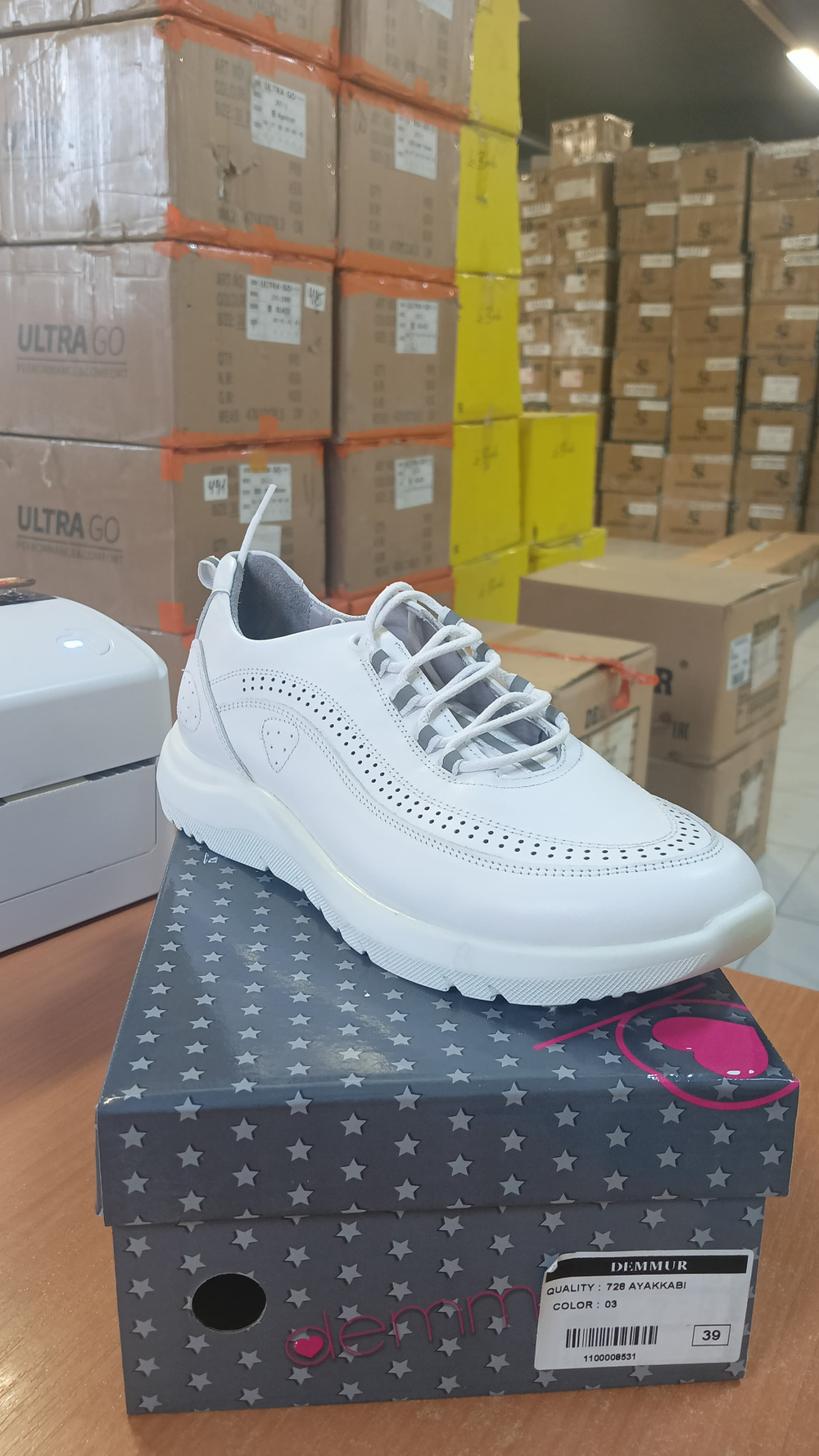 Кроссовки женские DEMMUR 728-03