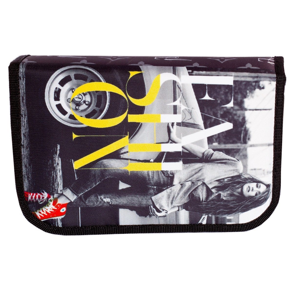 Пенал 1 отделение 2 откидные планки Alingar, ткань, молния, 140 х 210 мм, "Девушка Fashon", черно-белый (девушка возле машины)