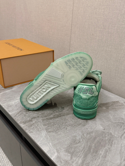 Louis Vuitton Trainer (4 colors)