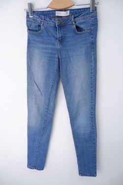 Джинсы Zara базовые 42 размер