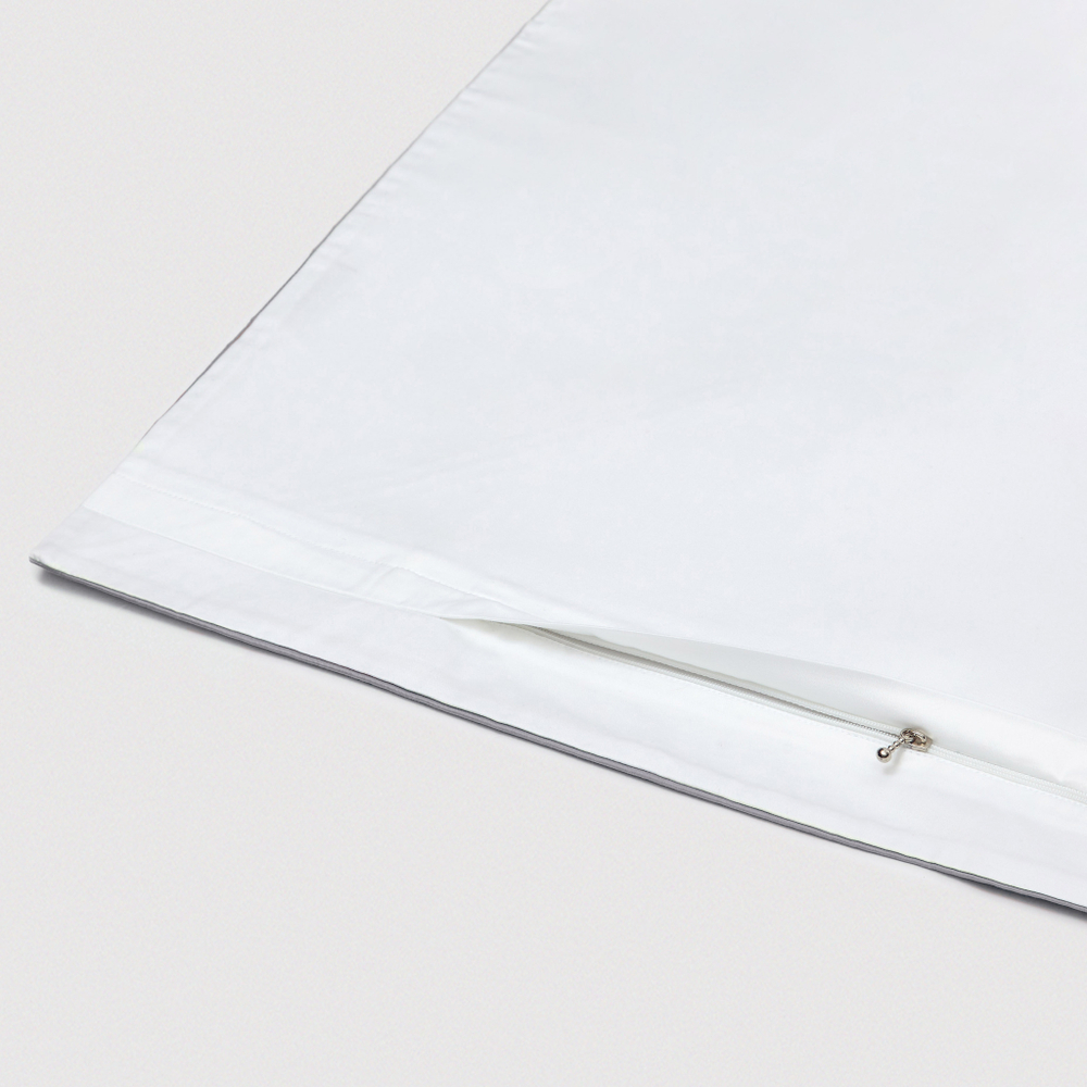 Постельное белье cемейное Сlaire&Caroll Frame белое с серым