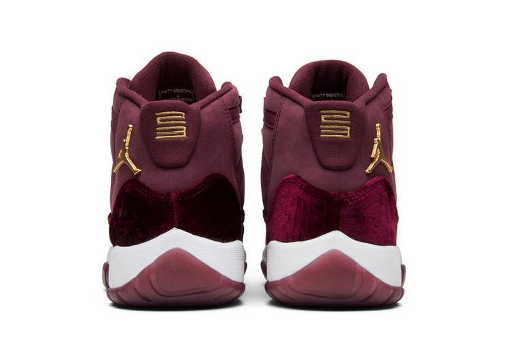 Maroon retro 11 best sale
