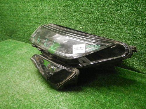 Фара левая Skoda Kodiaq (2016-2022) LED