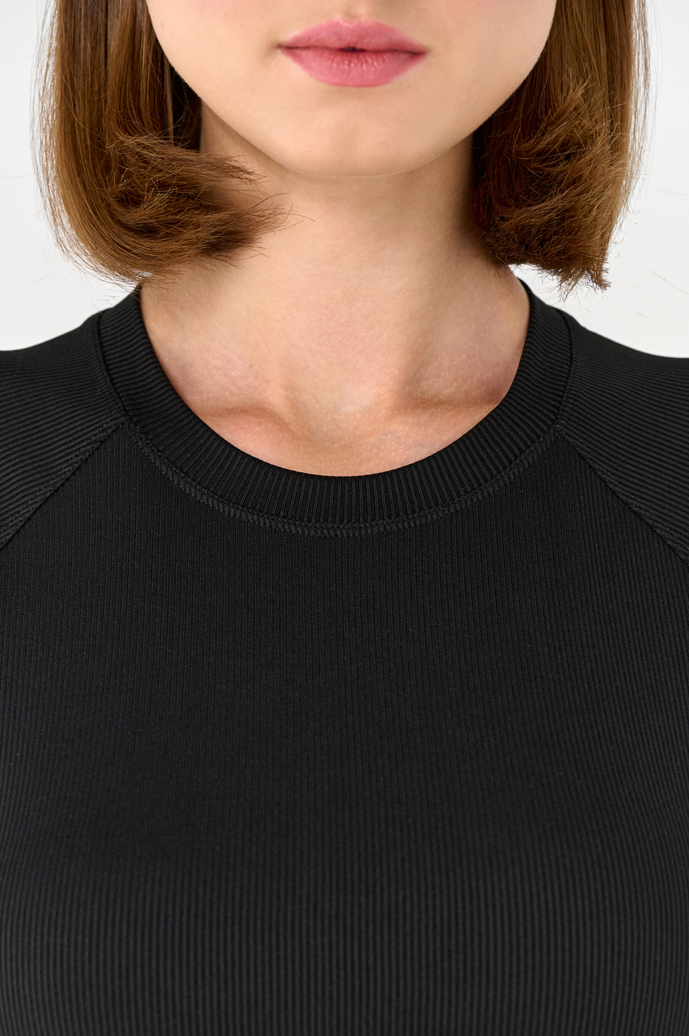 Кроп-топ спортивный с чашками