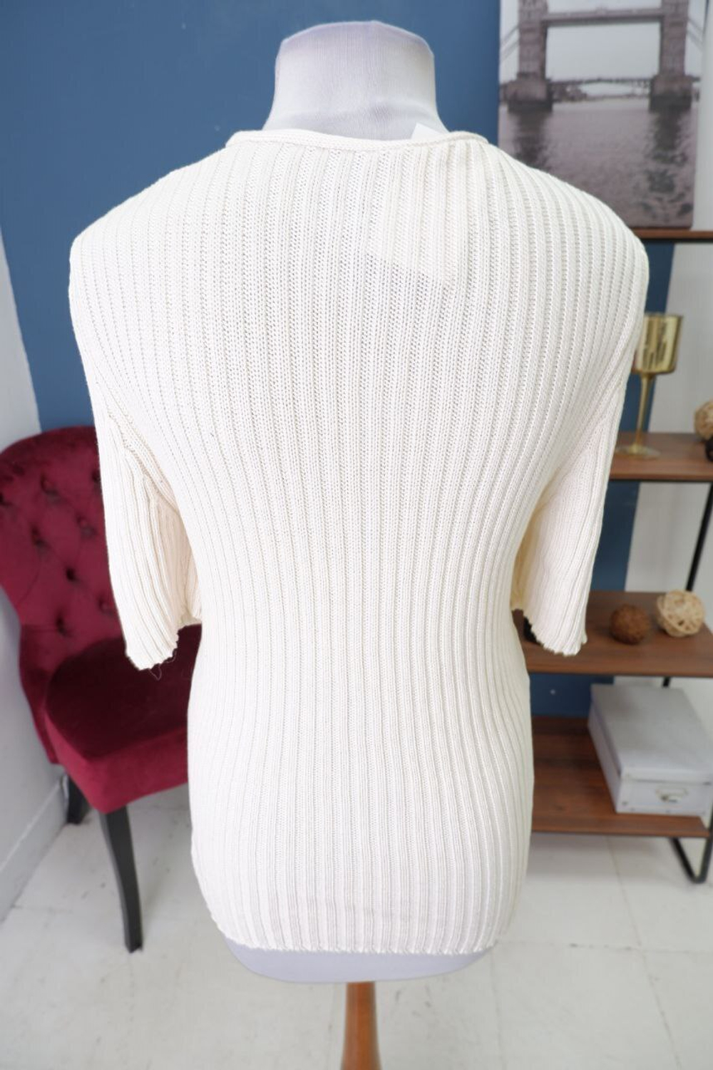 Джемпер молочный 48-50 размер