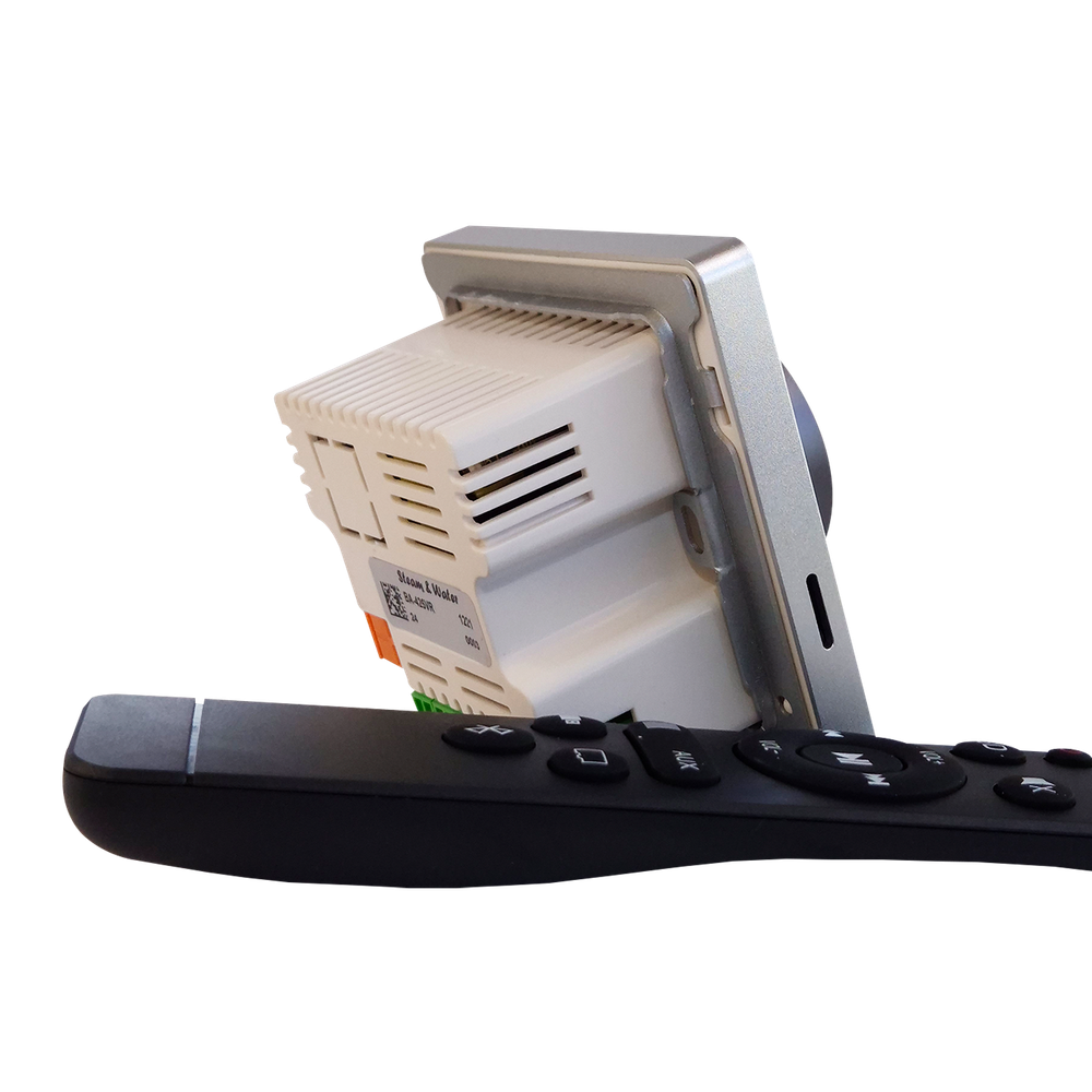 Сенсорная панель управления Steamwater NOISE white (Белый c дисплеем, в комплекте с ПДУ, управление на 4 акустических динамика)