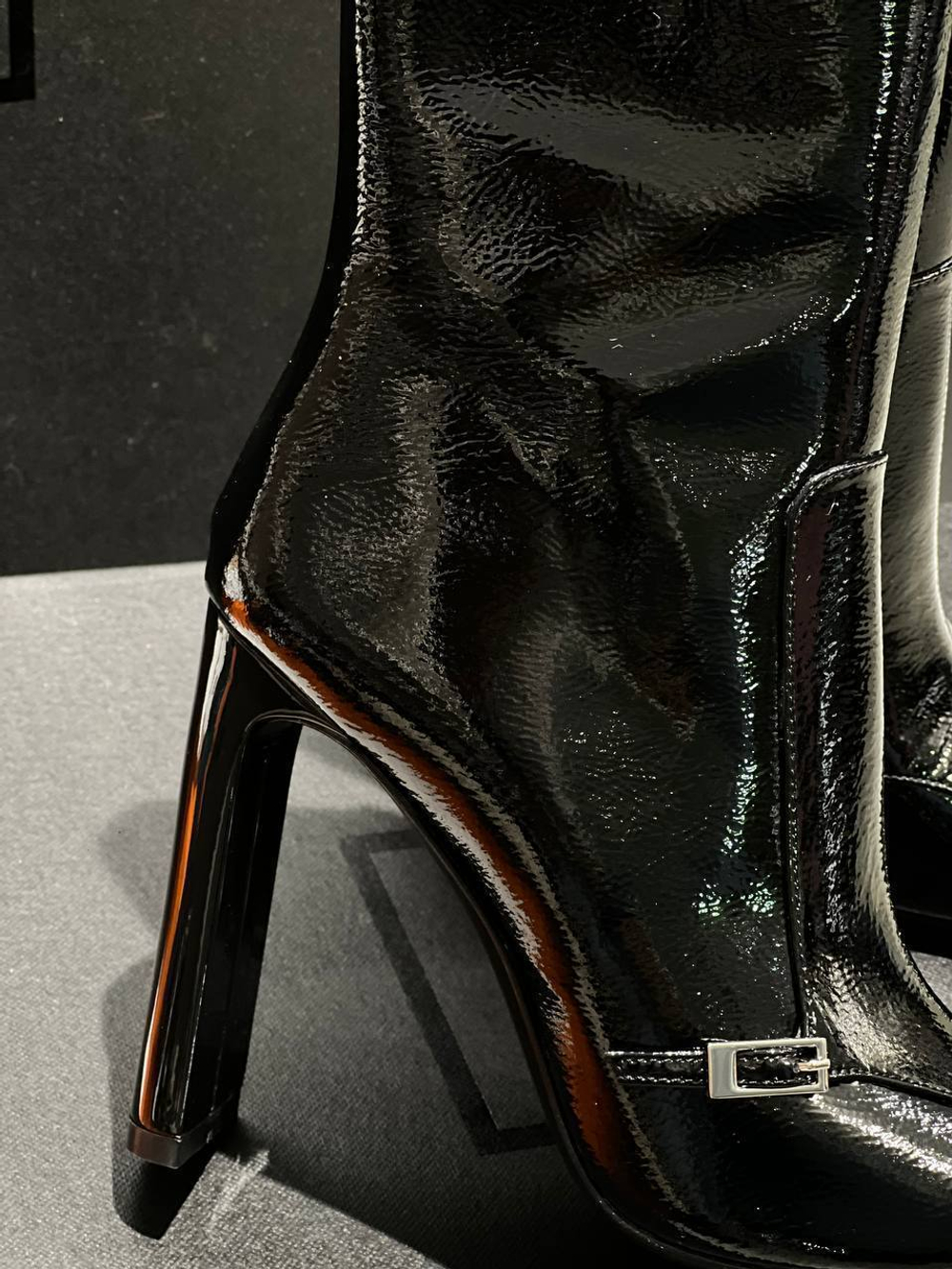 Ботильоны Yves Saint Laurent