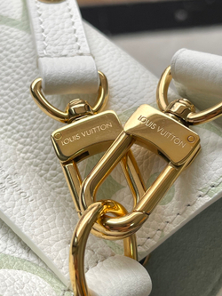 Louis Vuitton NeoNoe BB