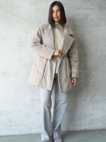Бежевый комбинированный пуховик-пальто на кулиске