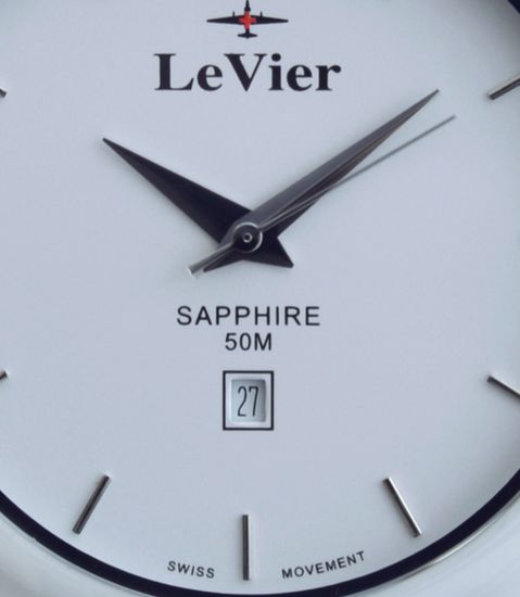 LeVier L 7513 M Wh крупный план