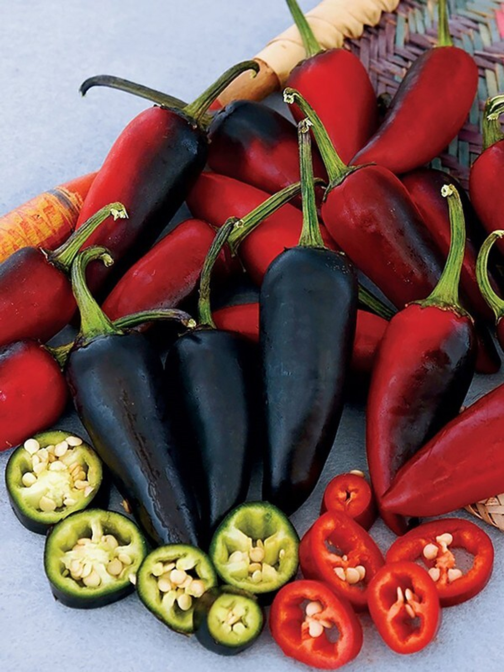 Халапеньо пурпурный / Jalapeno Purple. Перец острый