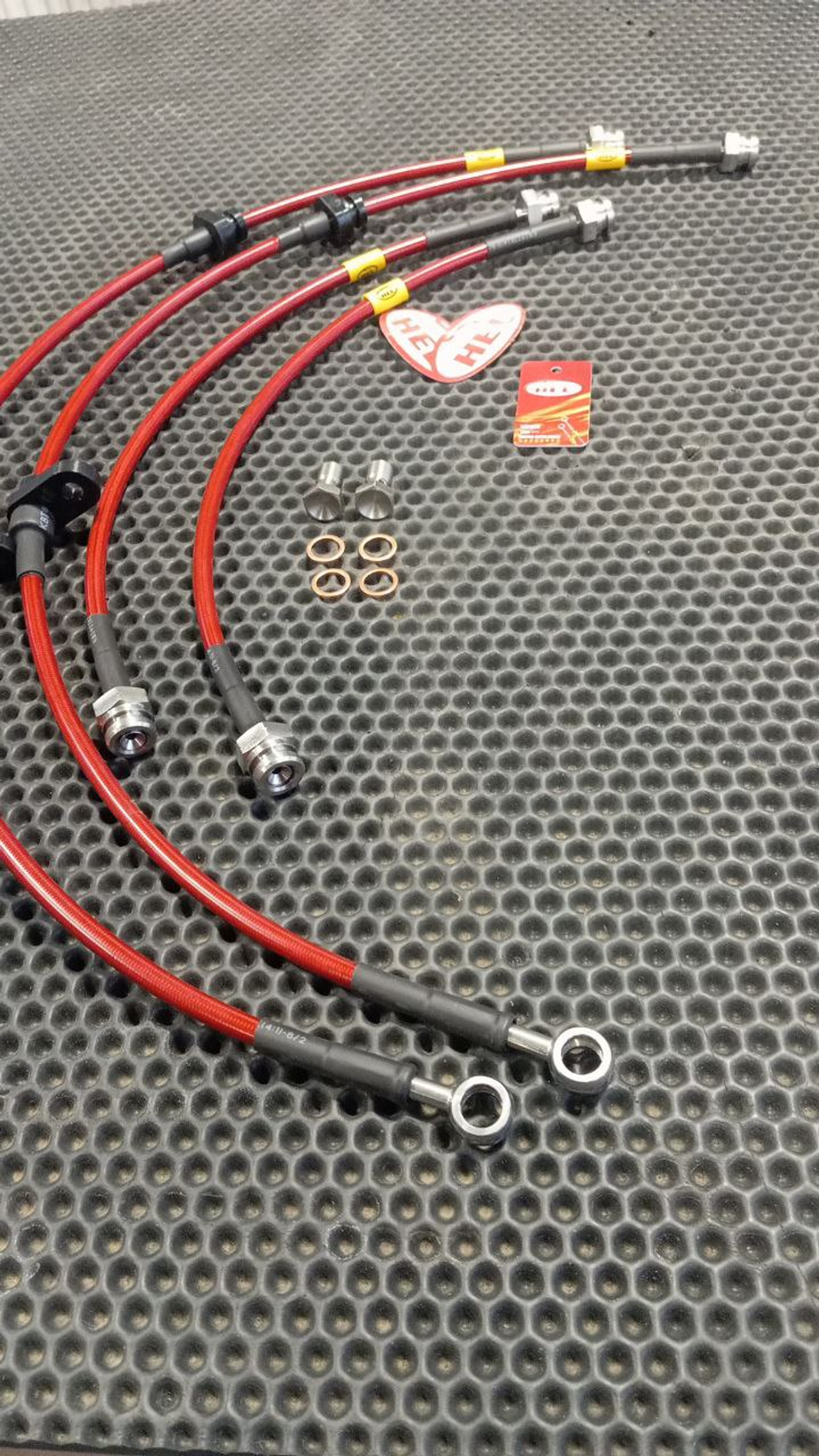 Комплект армированных тормозных шлангов HEL для Mitsubishi L200 IV (2006-2015)