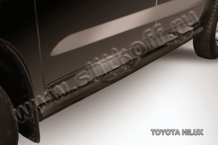 Пороги стальные Toyota Hilux (2004-2011) d76 с проступями (серебристые)