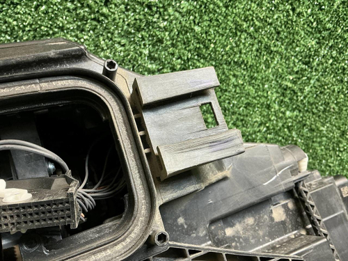 Фара правая Mercedes GLE V167 (2018-2024) LED