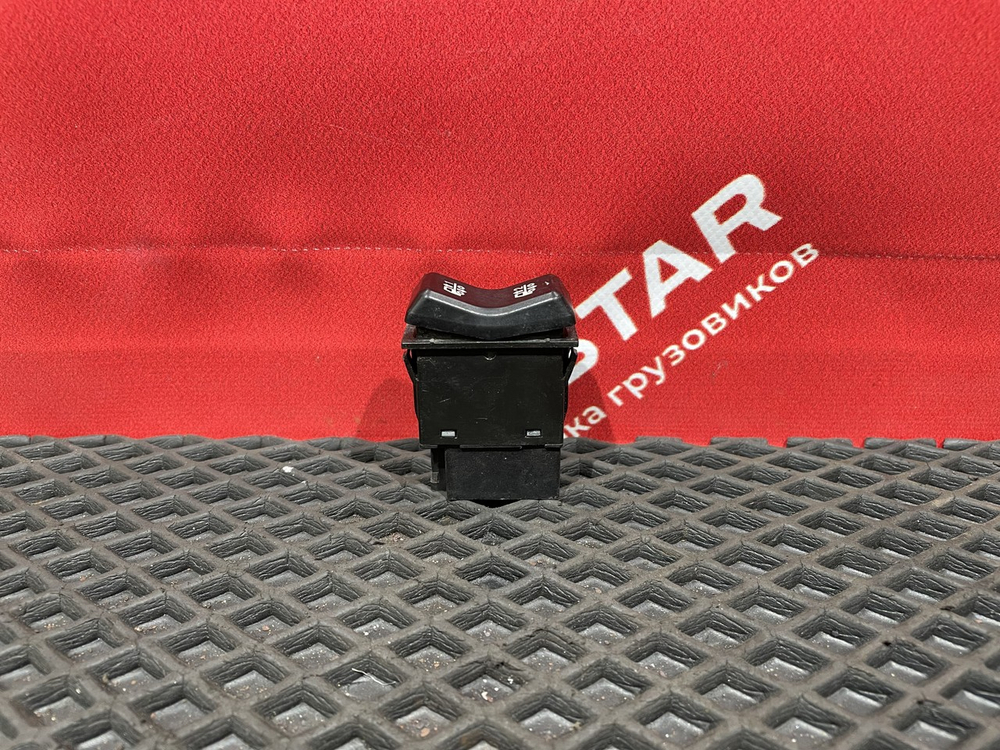 Кнопка выбора уровня пневмоподвески