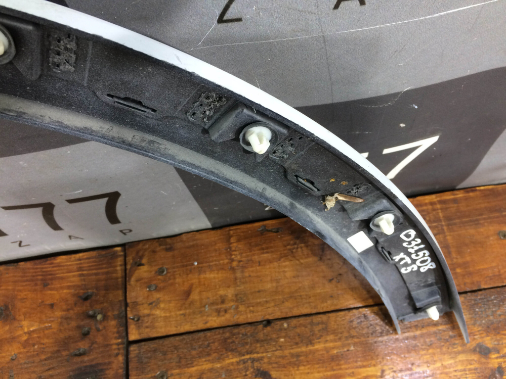 Накладка крыла заднего левого Cadillac XT5 16-нв Б/У Оригинал 84137777