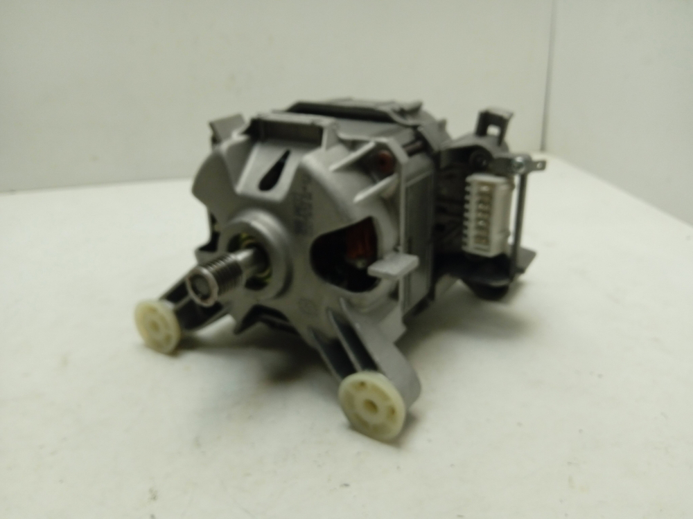 WLX20370CE кт161 Двигатель для стиральной машины Bosch 151.60022.03 б/у