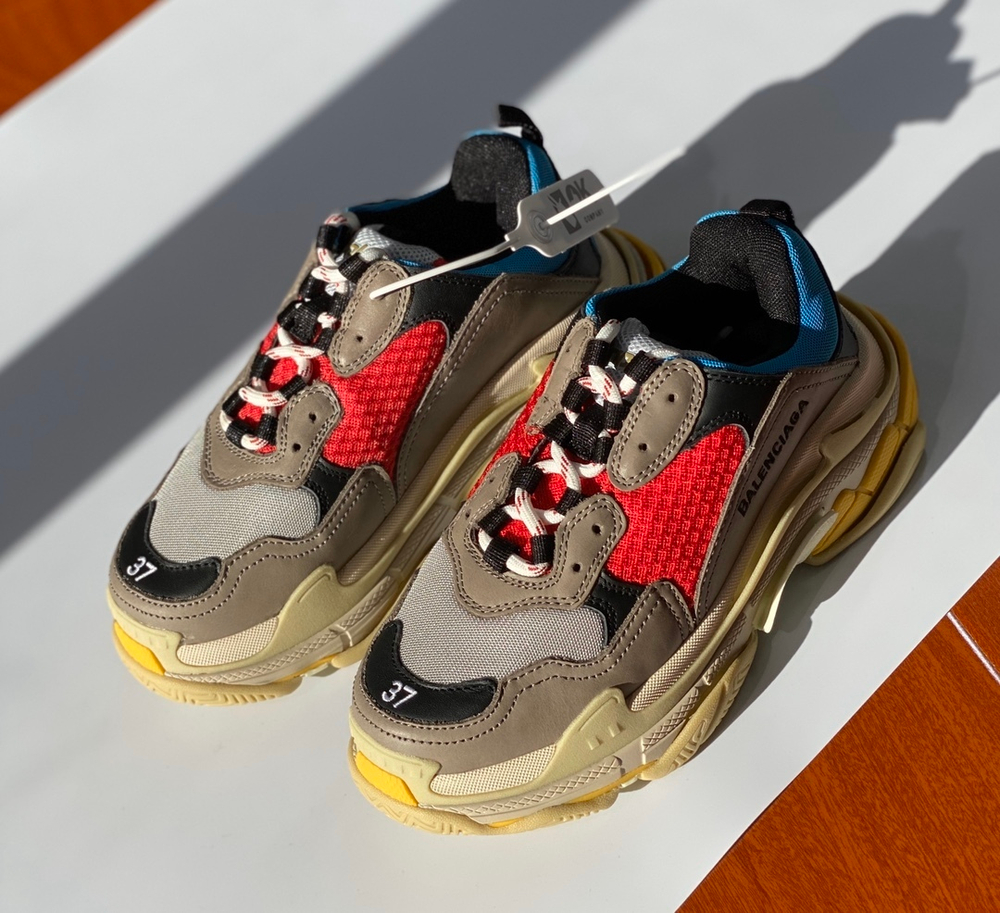 Balenciaga Triple S