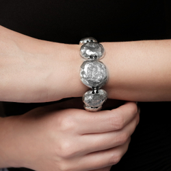 "Зумм" браслет в серебряном покрытии из коллекции "Астерио" от Jenavi с замком карабин