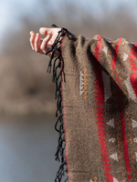 Шарф теплый с индейским орнаментом