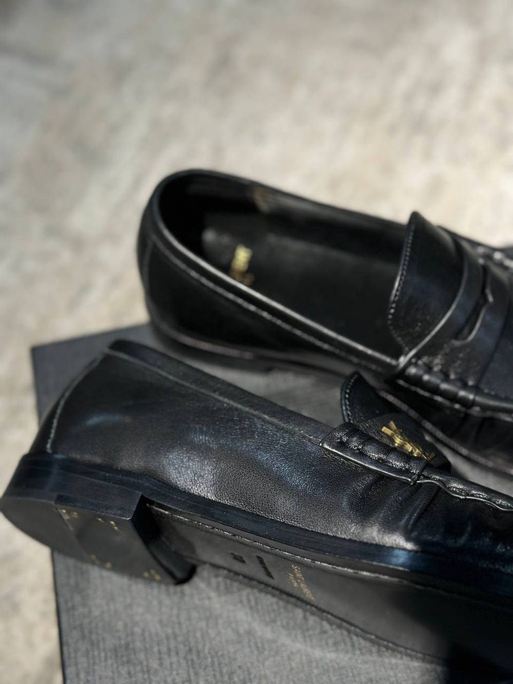 Лоферы Yves Saint Laurent