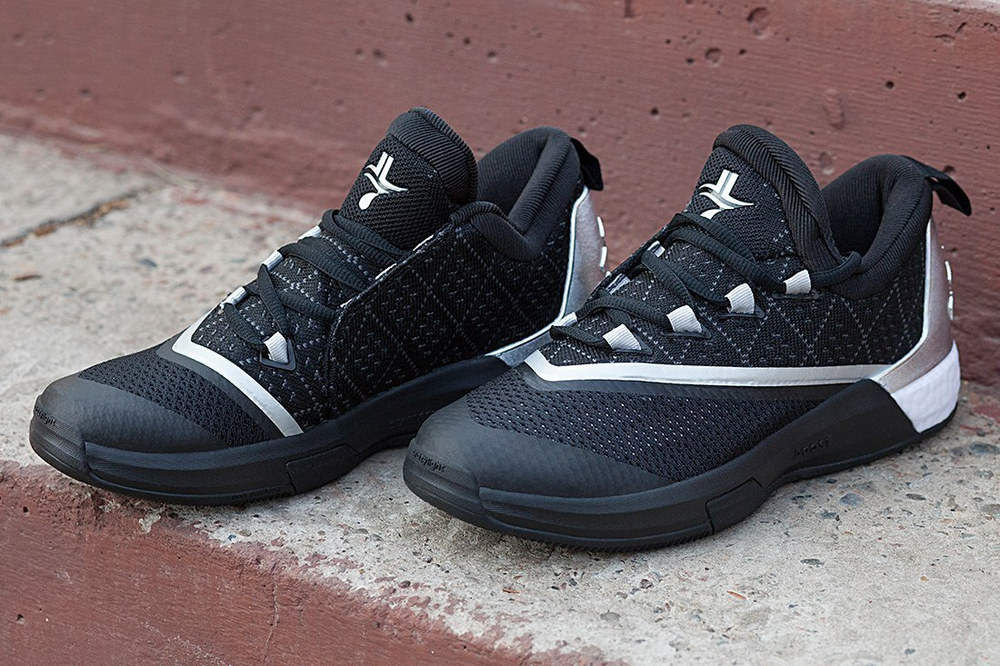 Кроссовки Adidas Crazylight Boost 2.5 Low (1)