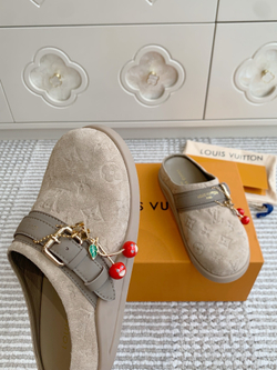 Louis Vuitton Flat Comfort Clog