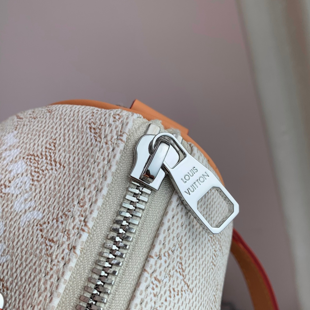 Louis Vuitton Keepall Bandouliere 25