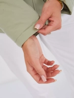 Куртка демисезонная больших размеров с капюшоном