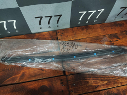 Уплотнитель двери задней правой Lexus NX 1 Новый Оригинал 6788778013