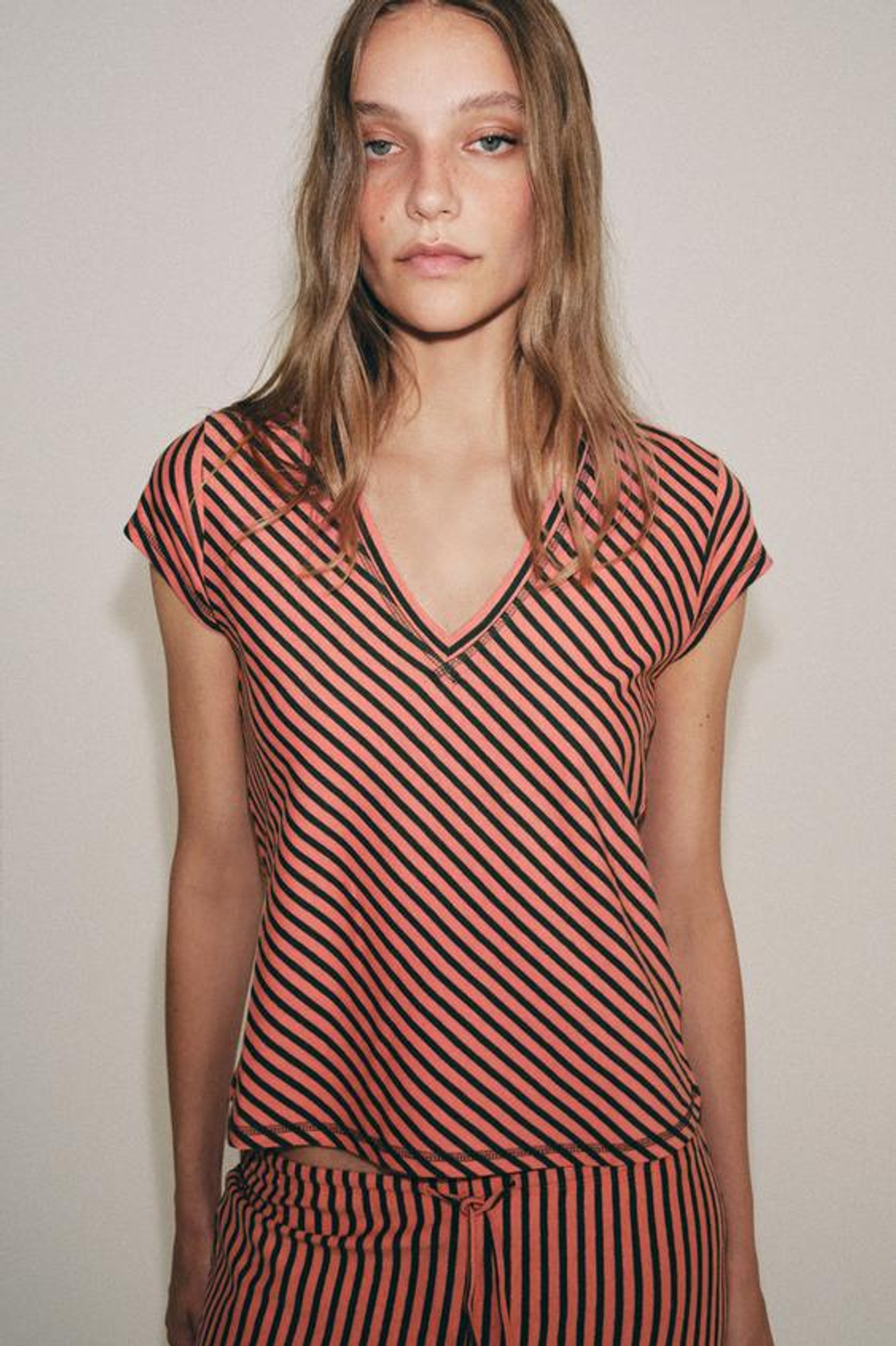 ZARA ФУТБОЛКА В ПОЛОСКУ ИЗ СМЕСОВОГО ЛЬНА, ПОЛОСКИ