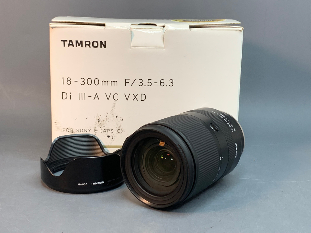 Tamron 18-300mm F3.5-6.3 Di III VC VXD Sony E