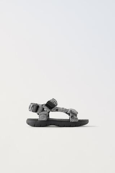 ZARA САНДАЛИИ С ПРИНТОМ, ЧЕРНЫЙ