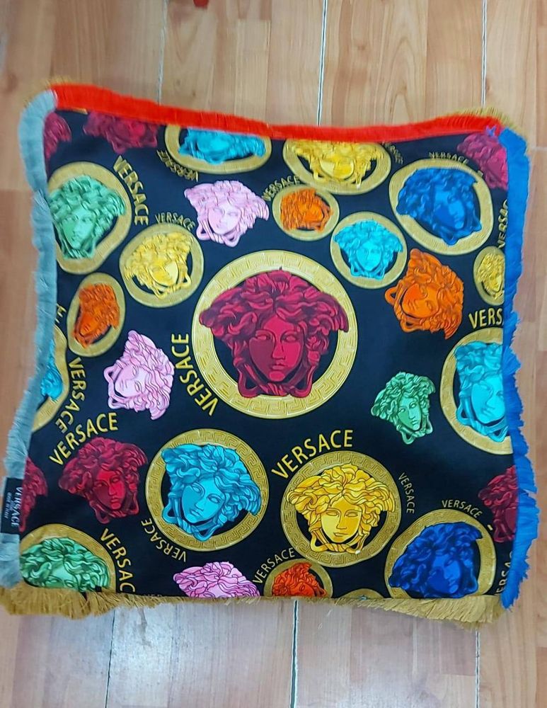 Часы Versace