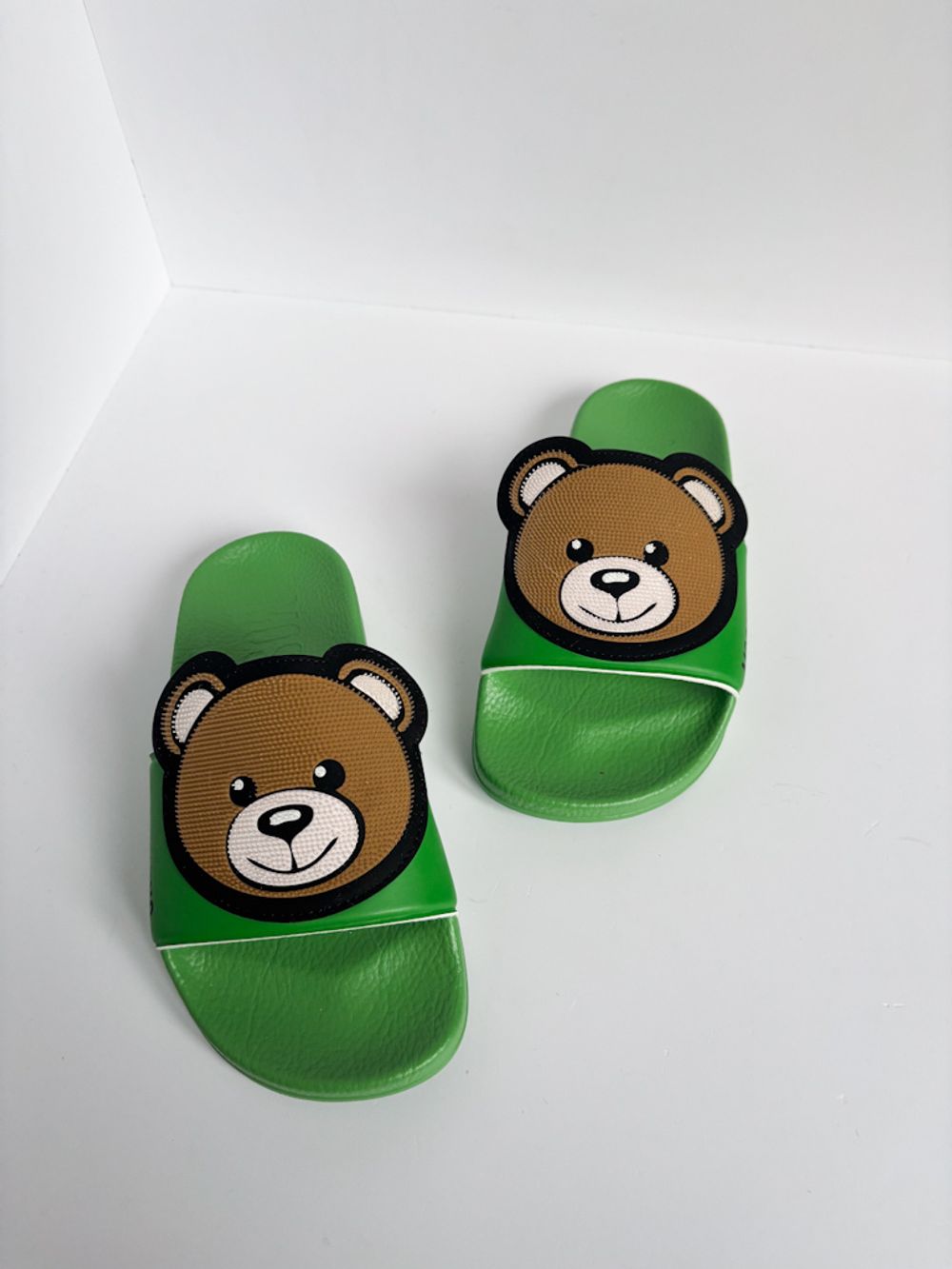 Новые сланцы Moschino, 30