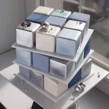 Торт Кубик Рубика 3 яруса, 25 кубиков