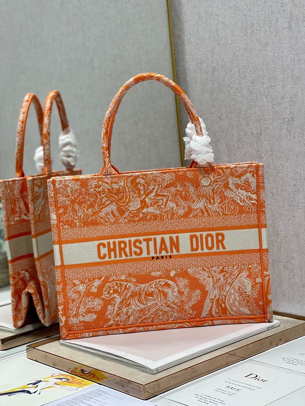Christian Dior Book Tote 36 cm