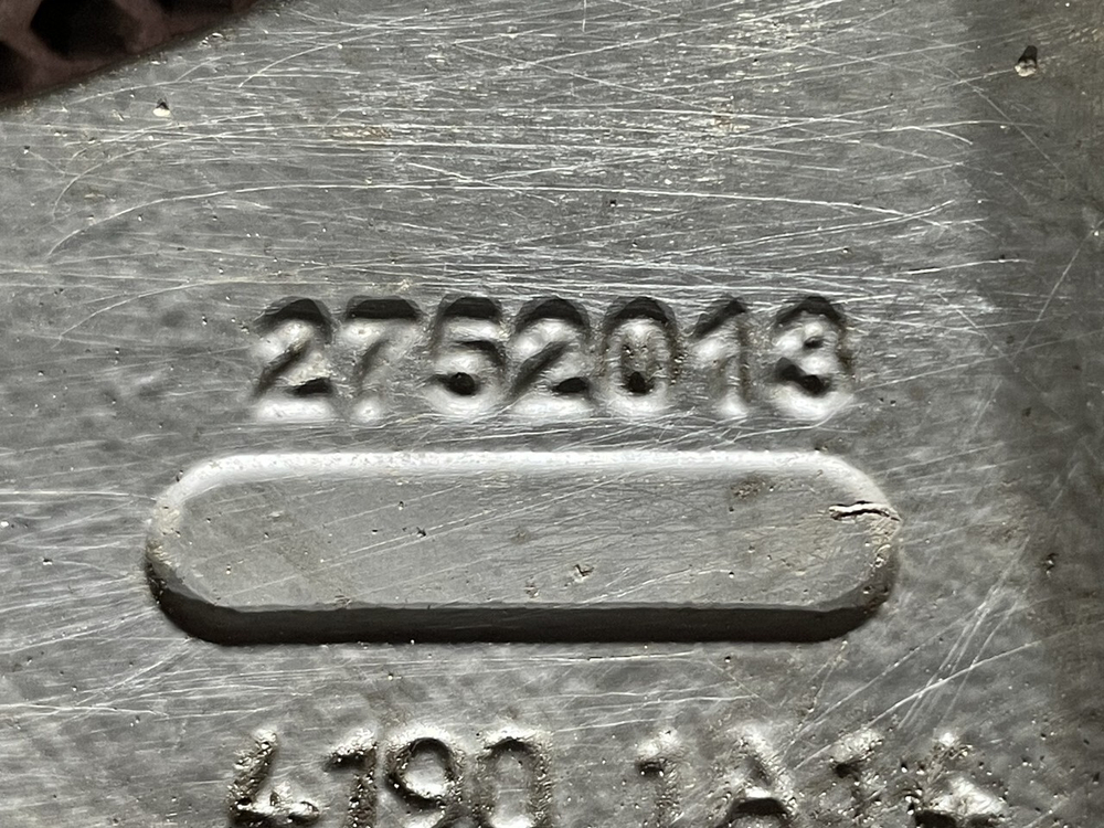 Кронштейн глушителя 2021г.