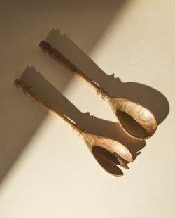 ZARA ДЕРЕВЯННЫЕ СЕРВИРОВОЧНЫЕ ПРИБОРЫ ДЛЯ САЛАТА (НАБОР ИЗ 2 ШТ.)