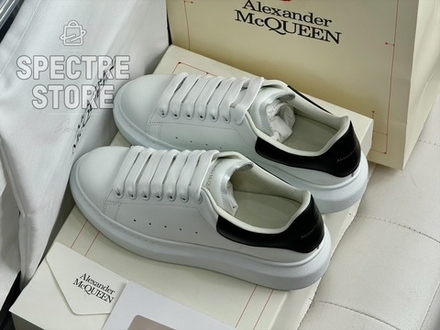 Alexander McQueen Oversized Sneaker White Black