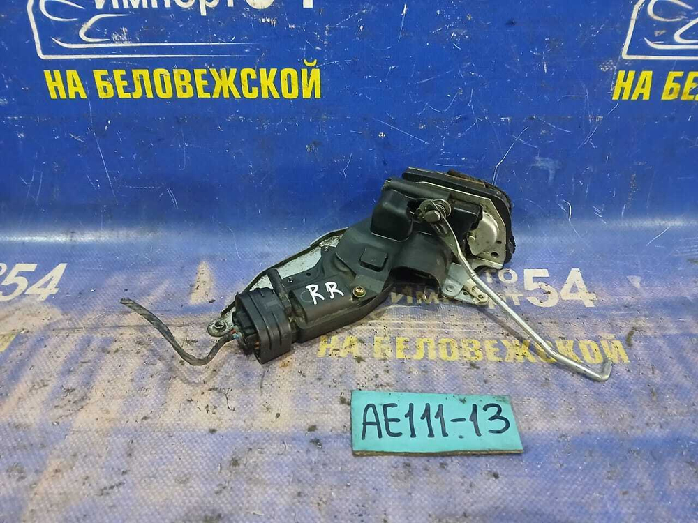 Замок двери задней правой TOYOTA SPACIO 1998
