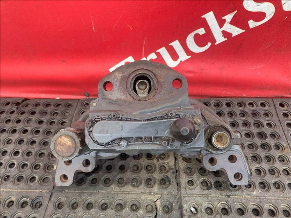 Суппорт тормозной 2018г