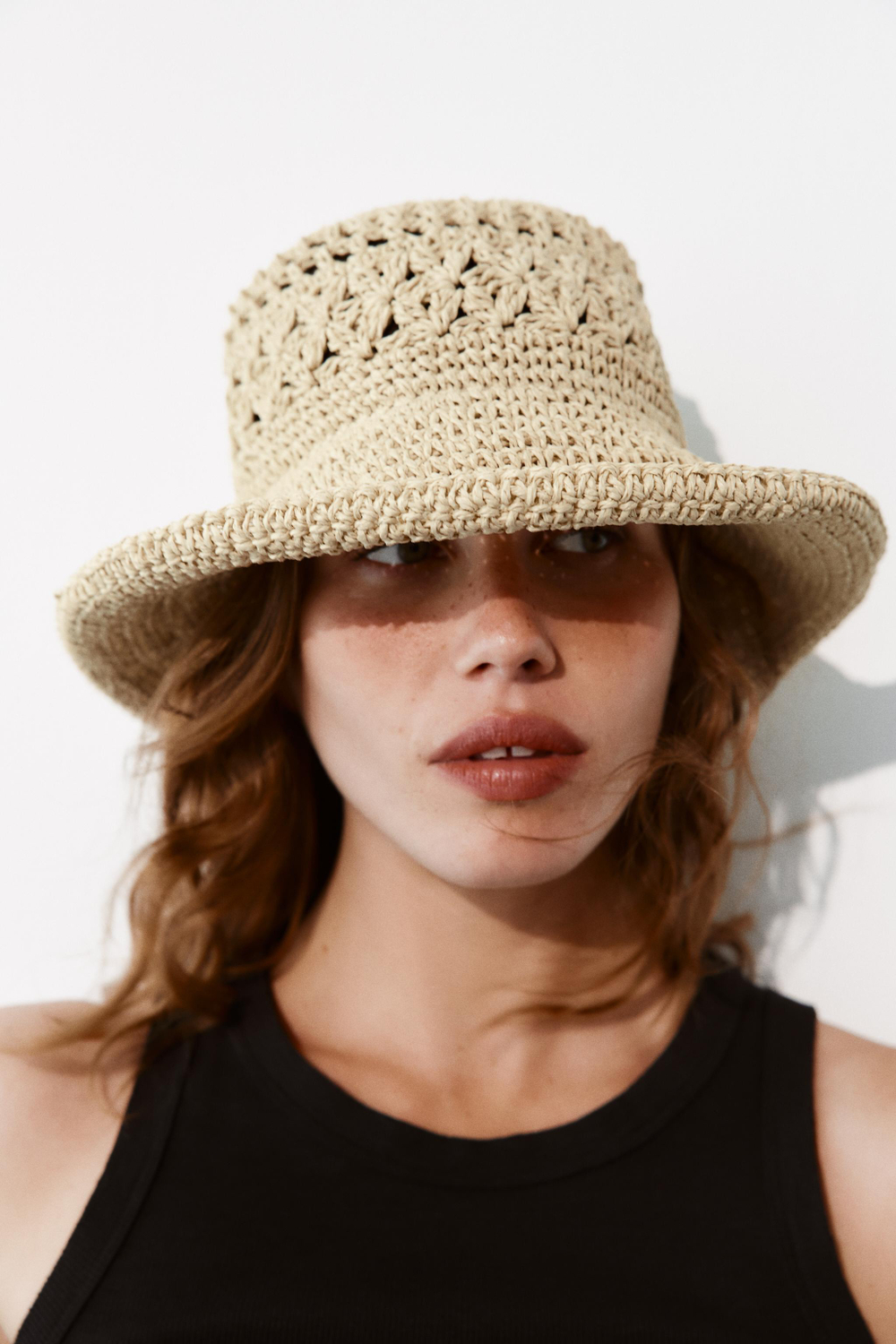 ZARA ПЛЕТЕНАЯ ПАНАМА, СВЕТЛО-БЕЖЕВЫЙ