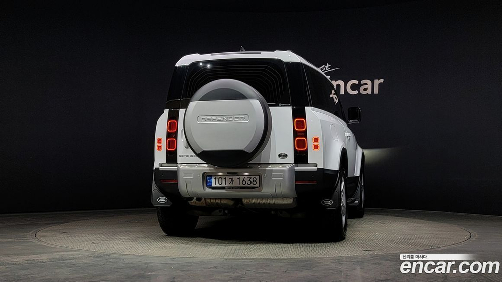 Land Rover Defender (L663) 90 D250 SE (01.2022)