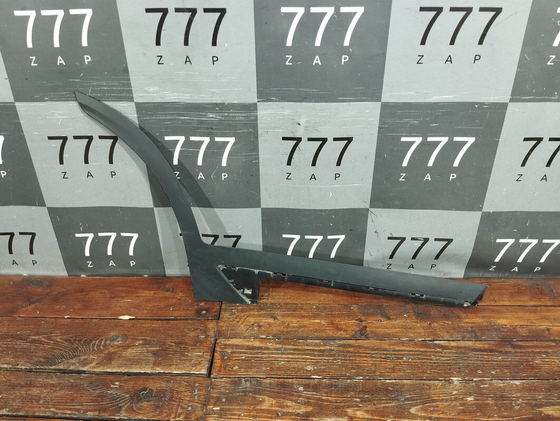 Накладка двери задней правой Kia Seltos 19-нв Б/У Оригинал 87734Q5010