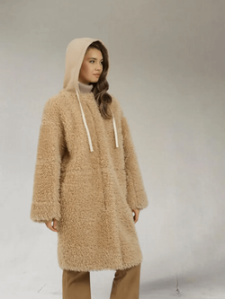 Шуба женская чебурашка из шерсти тедди, бежевая, SilverFox